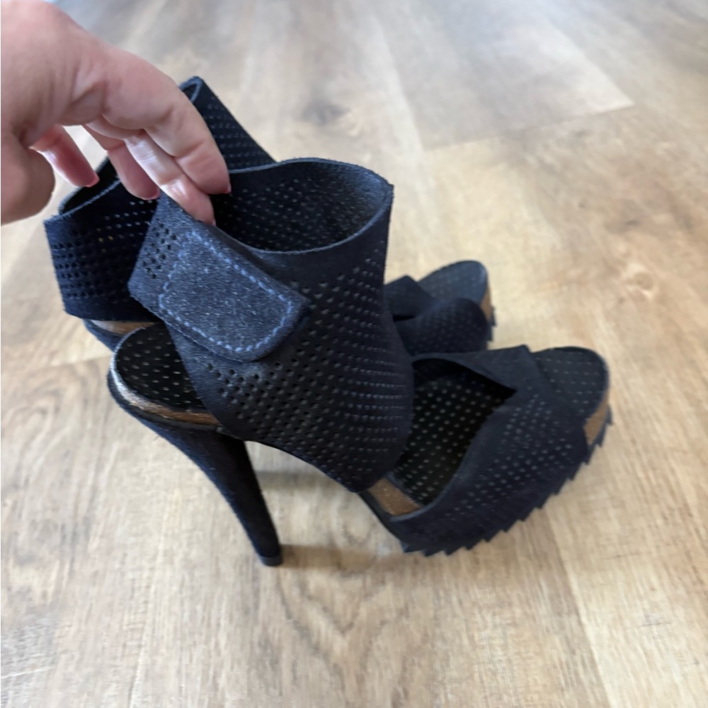 Pedro Garcia Black Perforated High Heel Ankle Strap sz 5